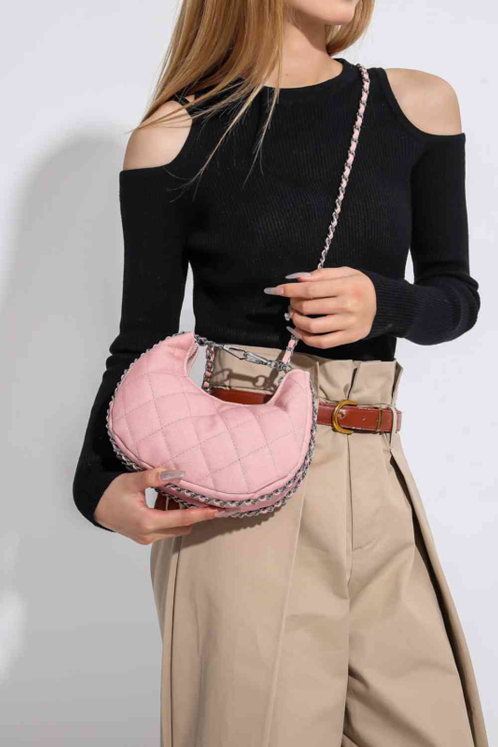 Pink tufted PU leather handbag